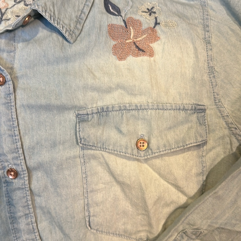 Faded Glory women’s shirt - Picture 4 of 5